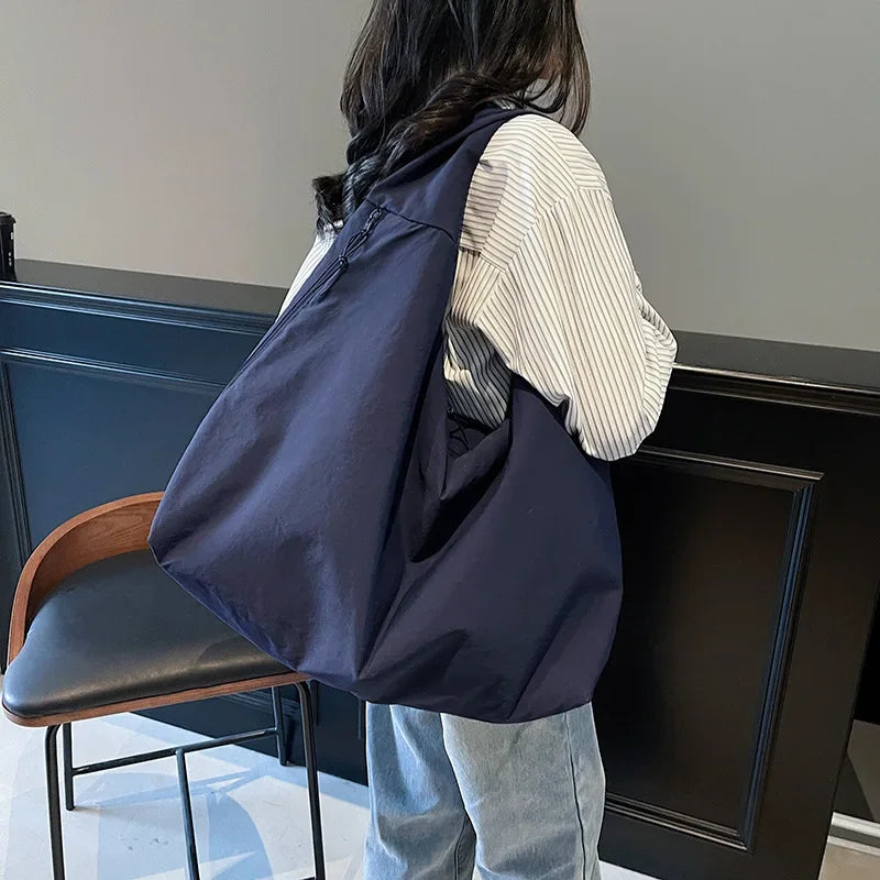 Casual Nylon Shoulder Bag Multi-Pocket Japanese Style Versatile Commuting Handbag Solid Color Polyester Large Capacity Tote Bag